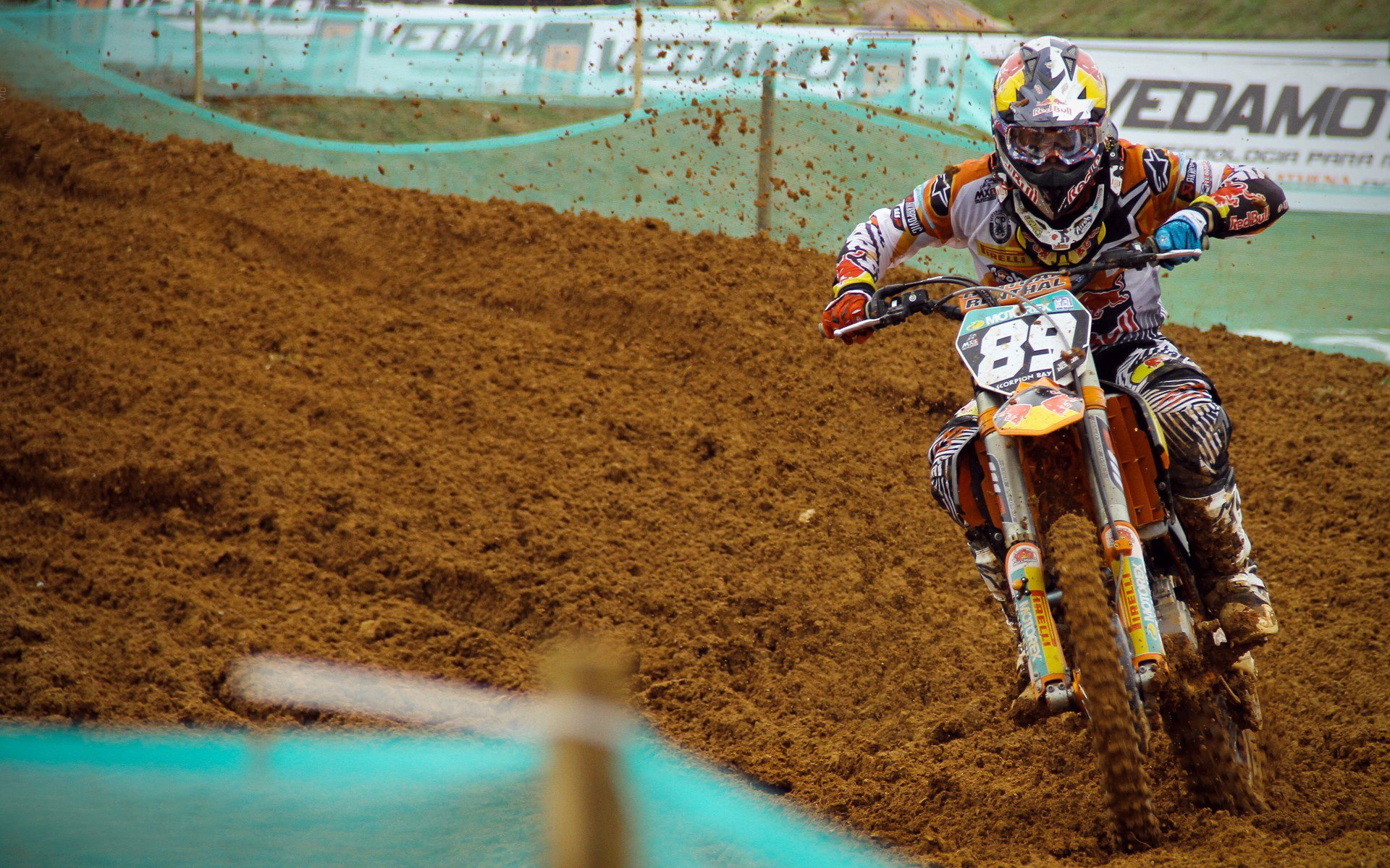 曼联观众热烈欢呼！，穆雷迎来十五赛季出色发挥上演精彩一战