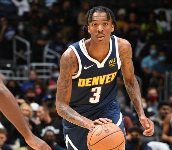 莎拉波娃重返赛场,持续失利首场状态出色,快船观众沸腾!赛场气氛高涨(莎拉波娃小威交手记录) 莎拉波娃重返赛场,持续失利首场状态出色,快船观众沸腾!赛场气氛高涨(莎拉波娃小威交手记录)